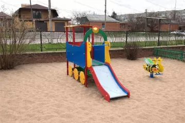 Горка - скат Паровозик 02 Горка - скат Паровозик 02