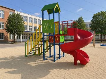 ДИК Космопорт с винтовой горкой