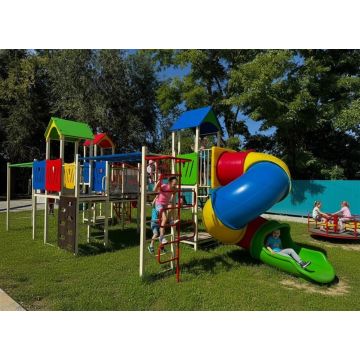 ДИК Забава 02 с винтовой горкой