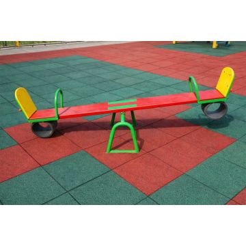 Качалка-балансир деревянная (с резинкой)