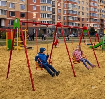 Качели Двухместные ⌀32 Стандарт на цепях