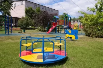Детская карусель Ромашка