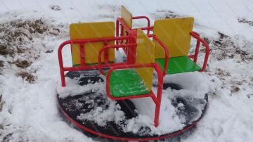 Детская карусель Догоняй-ка
