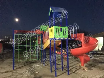 Горка винтовая пластиковая с высоты 1,5 м для детской площадки Горка винтовая пластиковая с высоты 1,5 м для детской площадки