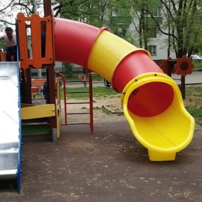 Горка - тоннель с оборотом 750 мм с высоты 1,5 м