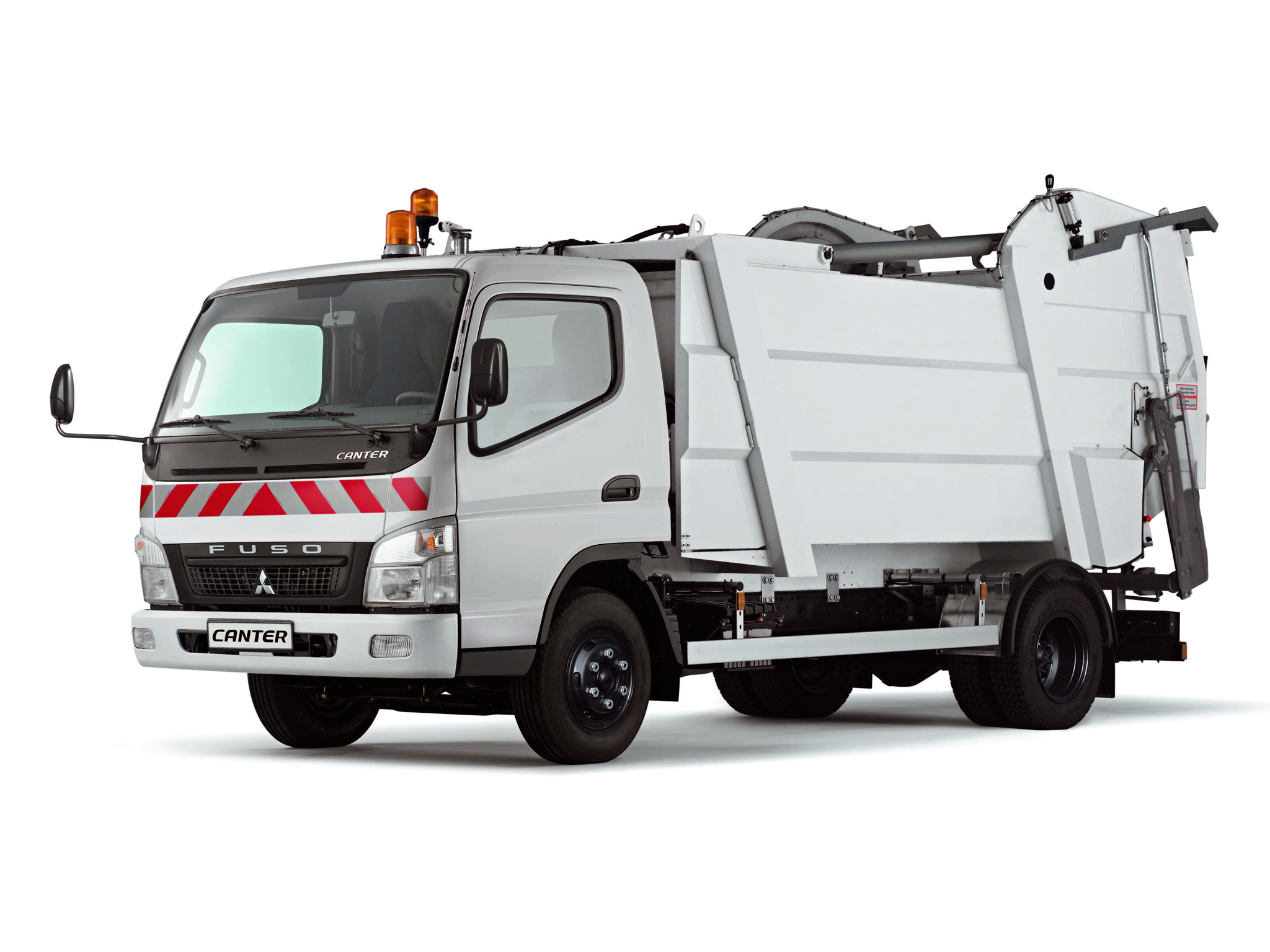 Бункеровоз на шасси Mitsubishi